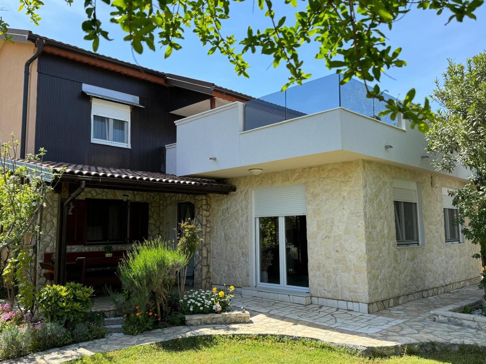 House K&k Holiday home *